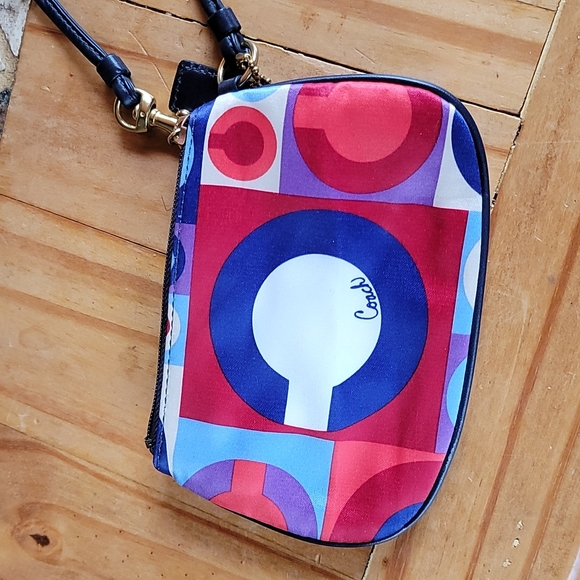 Coach Wristlet - Picture 3 of 4